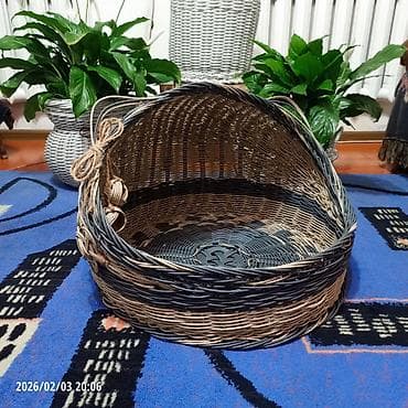 дом для котят: Плетеная лежанка для кошек, выполненная в форме головы кошки с ушками — 10