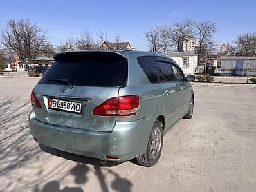 Toyota: Toyota Ipsum: 2002 г., 2.4 л, Автомат, Бензин, Минивэн — 5
