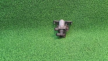 bnw e39: Клапана печки Е39 8 379 921 Год 2003 В отличном состоянии, очень — 1