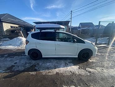 fit 2020: Honda Fit: 2010 г., 1.5 л, Автомат, Бензин, Хэтчбэк — 2