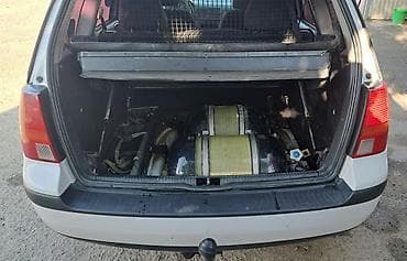купить колесный экскаватор бу: Volkswagen Golf: 2003 г., 2 л, Механика, Газ, Универсал — 2