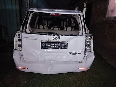 забыл: Toyota Raum: 2003 г., 1.5 л, Минивэн — 1