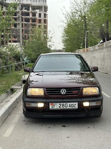 дверь венто: Volkswagen Vento: 1993 г., 1.8 л, Ручные, Бензин, Седан — 2
