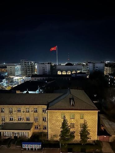 8: 3-комнатная квартира в аренду 📍 Токтогула / Раззакова • 170 м² • 8 — 1