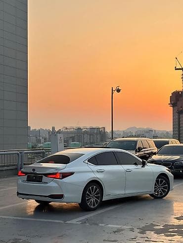 Lexus: Lexus ES: 2020 г., 2.5 л, Автомат, Гибрид, Седан — 6