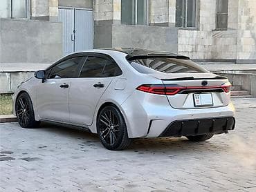 крышка багажника corolla: Toyota Corolla: 2023 г., 1.8 л, Автомат, Гибрид, Седан — 5