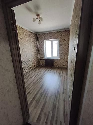 4 ком квартира: 3 комнаты, 62 м², 105 серия, 3 этаж — 4