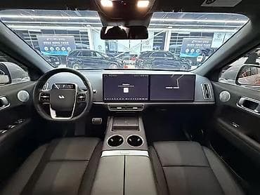 Lixiang: Lixiang L6: 2024 г. — 3