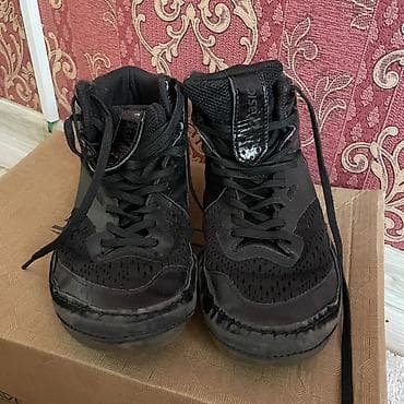 обувь on: Мужские кроссовки, 35.5, Asics, Б/у, цвет - Черный, Самовывоз — 2