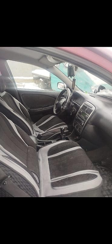 ош машине базар: Toyota Avensis: 2000 г., 2 л, Механика, Бензин, Седан — 3