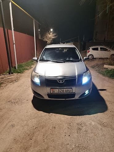 p 12: Toyota Auris: 2007 г., 1.6 л, Робот, Бензин, Хэтчбэк — 3