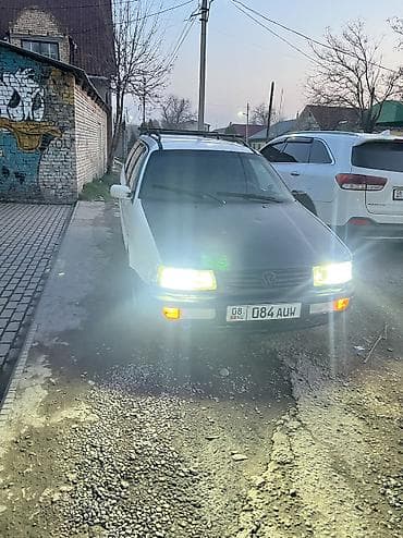 Volkswagen Passat: 1992 г., 2 л, Механика, Бензин, Универсал — 2
