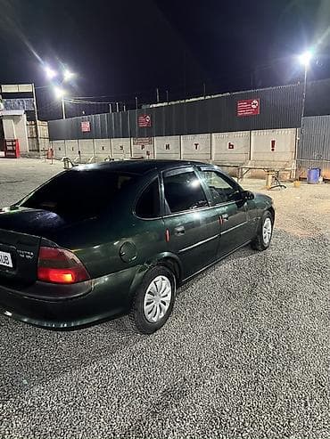 aion v plus: Opel Vectra: 1998 г., 1.8 л, Ручные, Бензин, Седан — 2