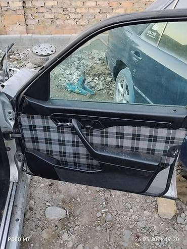 бак мерс 210: Эшикке коймо Алдыңкы сол Mercedes-Benz, Колдонулган, Оригинал — 2