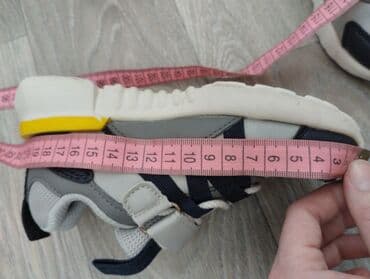 светящиеся ботинки для детей: Б.у детские кроссовкиразмер см на фотона кроссовках размер не — 2