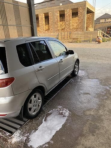 Транспорт: Mazda Demio: 2003 г., 1.3 л, Автомат, Бензин — 2