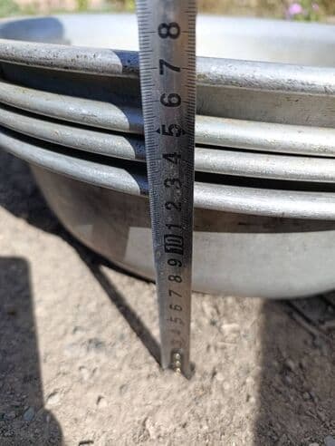 пустые канистры: Тазы СССР Алюминий - 1600 сом Латунь - 2500 сом Эмаль большой - 350 — 3