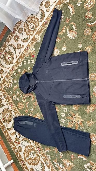 мужские пальто бишкек дордой: Эркектердин спорттук костюму, XL, Li-Ning, Жаңы, түсү - Кара, Акылуу жеткирүү — 1