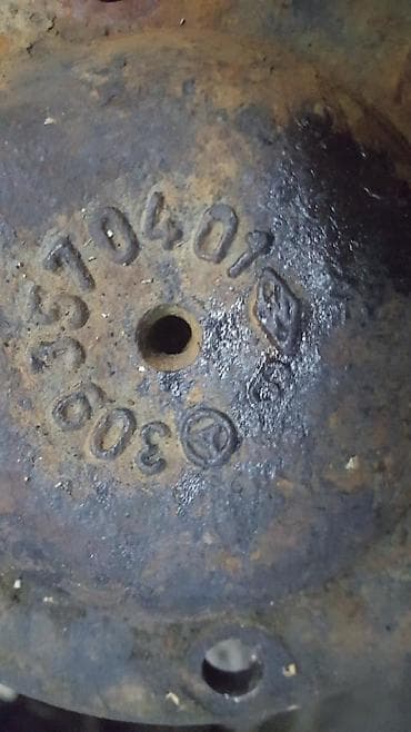 калодка: Mercedes 508 83 год полуось чулок передняя балка барабаны колодки — 1