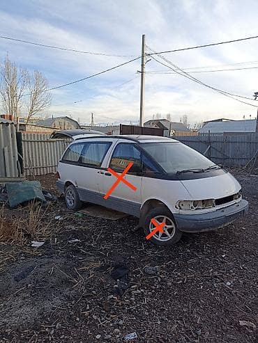 toyota corolla 2017: Toyota Previa: 1993 г., Механика, Бензин, Минивэн — 2