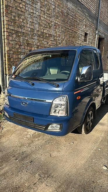 Легкий грузовик, Hyundai, Стандарт, До 1 т, Б/у at lalafo.kg Легкий грузовик, Hyundai, Стандарт, До 1 т, Б/у