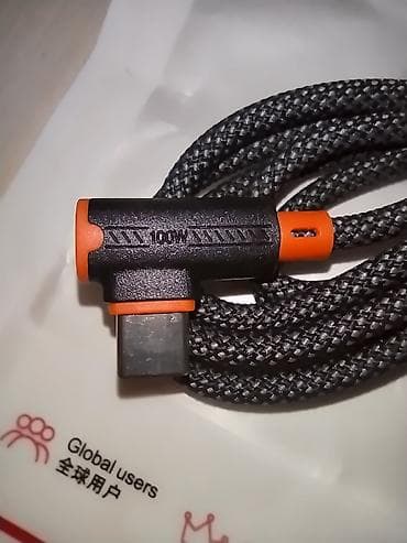Уюлдук телефондор жана аксессуарлар: Продаю игровой кабель для телефона usb type-c, 100W. Есть два штуки — 3