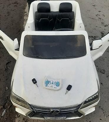 Продается Lexus 570 🔥 2ключа и пулт🔑🔑 Двери открываются 🏷 Фары