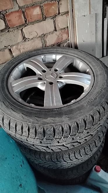тик: Колеса в сборе 255 / 55 / R 18, Зимняя шипованная, Комплект, Легковые, Литые, отверстий - 5 — 1
