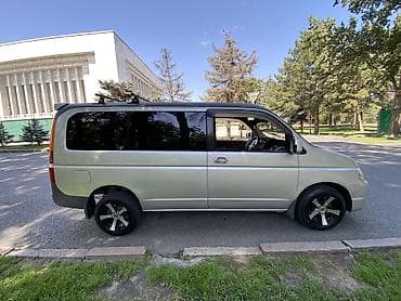 Honda Stepwgn: 2001 г., 2 л, Автомат, Газ, Минивэн