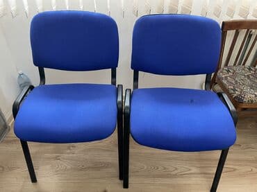 кресла офисные: Офисные стулья, мягкая тканевая обивка, каркас металл — 4