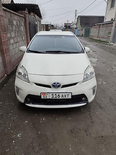 Toyota Prius: 2013 г., 1.8 л, Вариатор, Гибрид, Хэтчбэк — 1