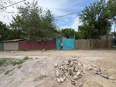 дом под бизнес: Продаю участок с домом под бизнес!!! Шлагбаум, 1 линия Описание: - — 2