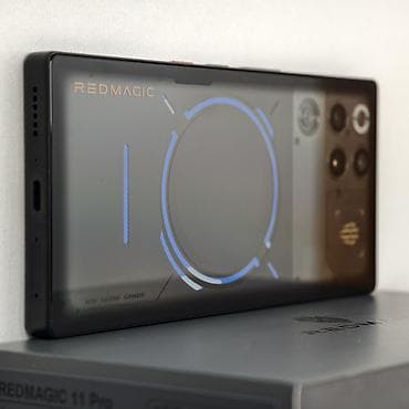 Техника и электроника: Смартфон RedMagic 11 Pro (версия Nightfreeze), игровой флагман — 3