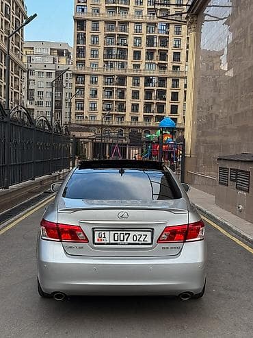 Lexus: Lexus ES: 2010 г., Автомат, Бензин, Седан — 2
