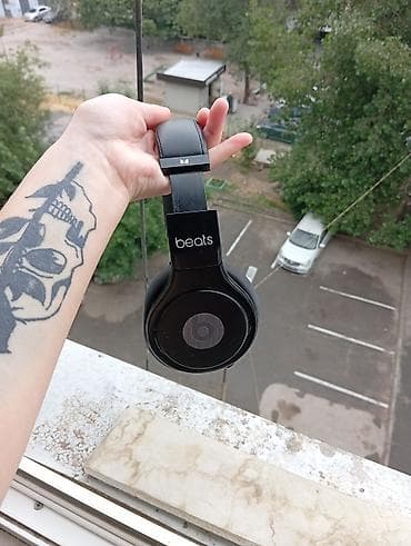 bluetooth jbl: Проводные накладные наушники, Beats by Dr. Dre, цвет - Черный — 2