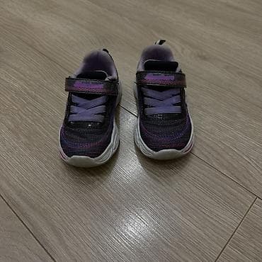 Детская обувь: Детские кроссовки Skechers - Размер: EUR 23 (US 7, UK 6, длина — 2
