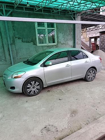 Продажа авто: Toyota Yaris: 2008 г., 1.5 л, Автомат, Бензин, Седан — 4