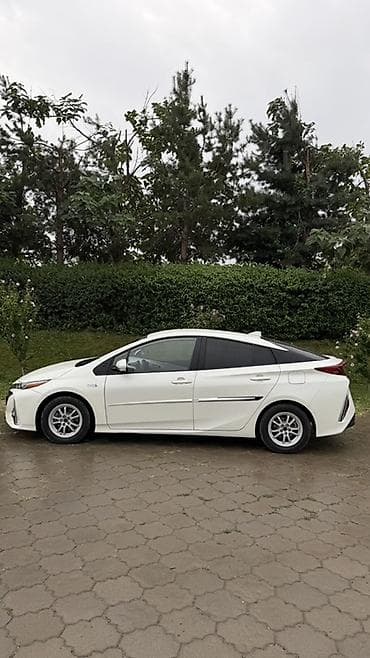 Toyota Prius: 2020 г., 1.8 л, Вариатор, Гибрид, Хэтчбэк — 4