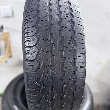 зимние: Шины 235 / 65 / R 17, Всесезонная, Б/у, 1 шт, Внедорожные (АТ/МТ), BFGoodrich — 2