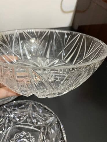 пасуда комплект: Продаю рюмки 6 шт - 400 с., селедочница хрусталь - 400 с., салатница - — 4