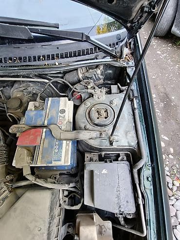 1: Mazda 323: 1998 г., 1.5 л, Ручные, Бензин, Седан — 8