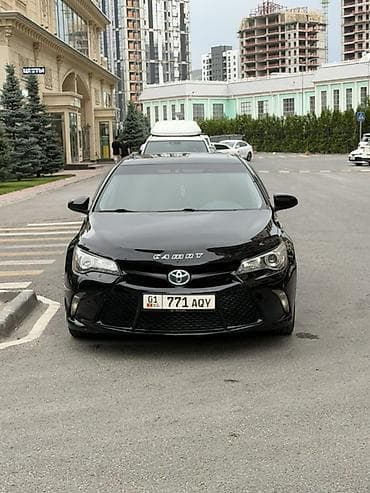 byd e7: Toyota Camry: 2015 г., 2.5 л, Автомат, Гибрид, Седан — 1