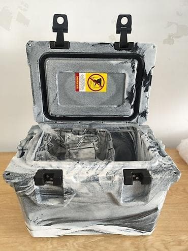 Продаю Новый термо ящик-холодильник портативный. отлично подходит для