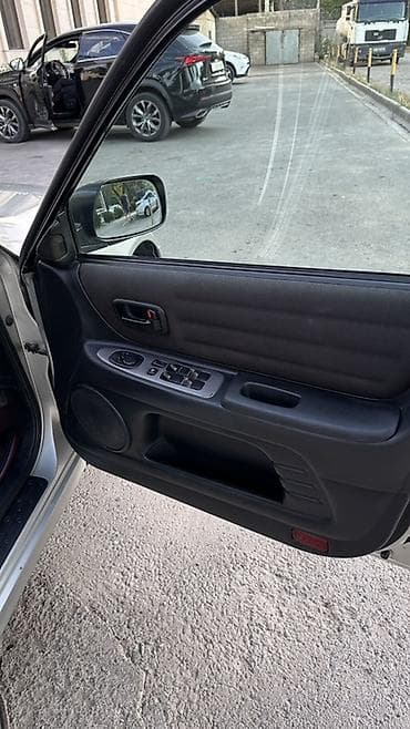 e star: Toyota Altezza: 2002 г., 2 л, Автомат, Бензин, Универсал — 3