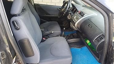 Honda Jazz: 2006 г., 1.4 л, Механика, Бензин, Хэтчбэк — 3