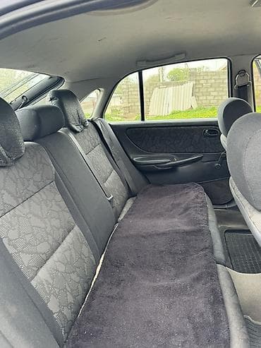 купить яхту: Mazda 626: 1997 г., 2 л, Ручные, Бензин, Хэтчбэк — 5