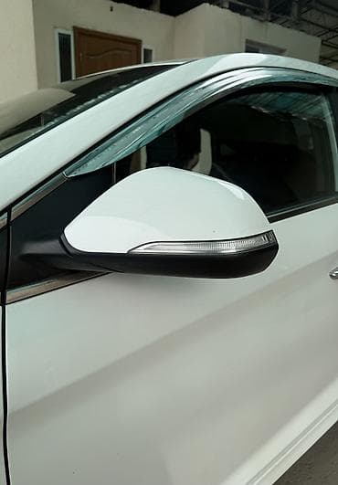 mazda 2: Hyundai Sonata: 2019 г., 2 л, Автомат, Газ, Седан — 9