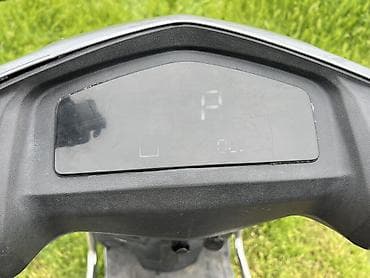 Скутер Skymarx 11, серый цвет. Особенности и оснащение: - Двигатель — 7