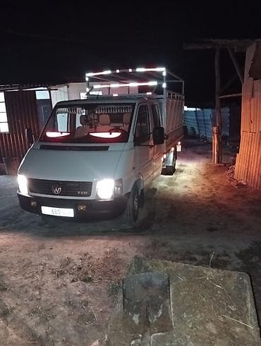 авто в такси: Volkswagen : 2004 г., 2.5 л, Ручные, Дизель, Пикап — 6