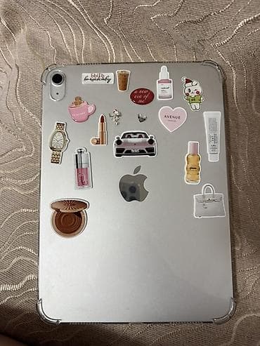 sharp aquos: Apple iPad (серебристый), задняя сторона с логотипом Apple — 1